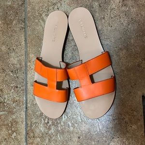 TALBOTS HANNAH VACHETTA LEATHER SLIDES SIZE 9 M COLR: mandarin orange